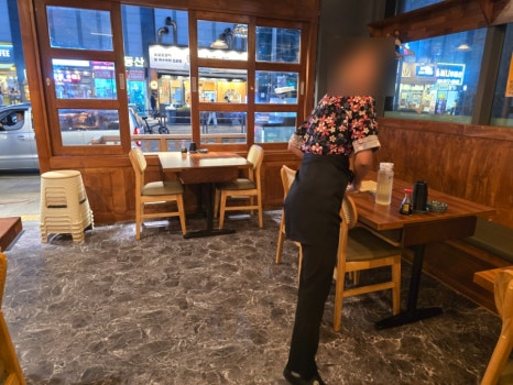 심야식당히카리 이미지
