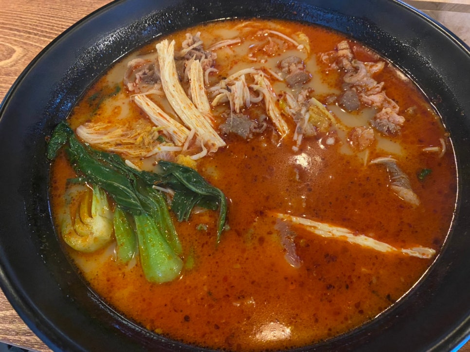 우웨이탕 이미지