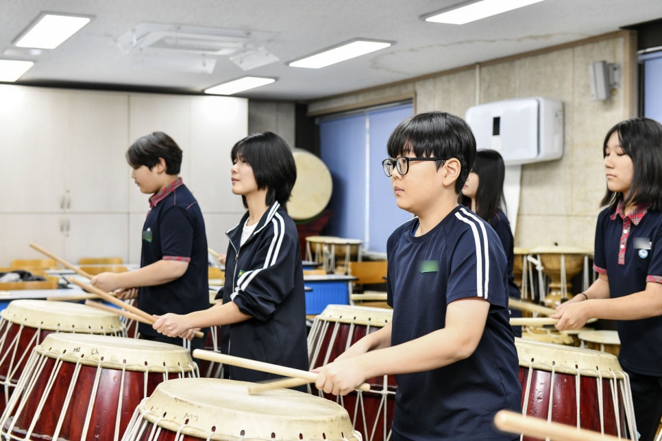 신현중학교 이미지