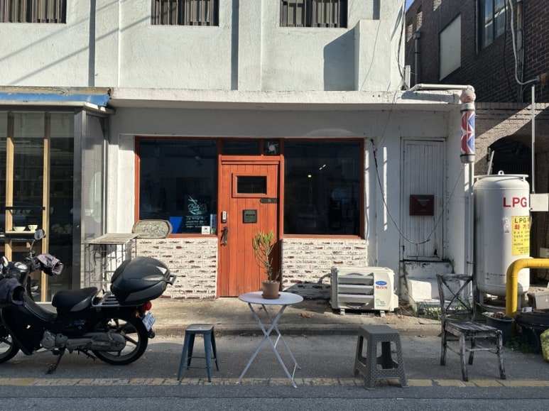 버징(Buzzing) 이미지