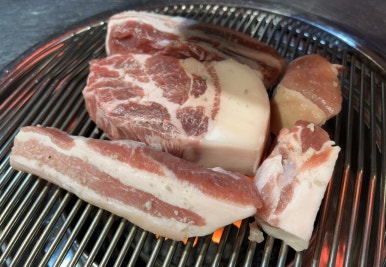 흑돈사 이미지