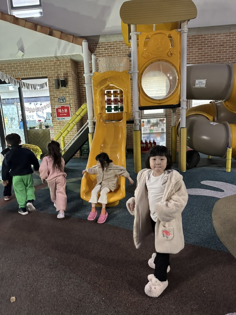 엘키즈 유치원 이미지