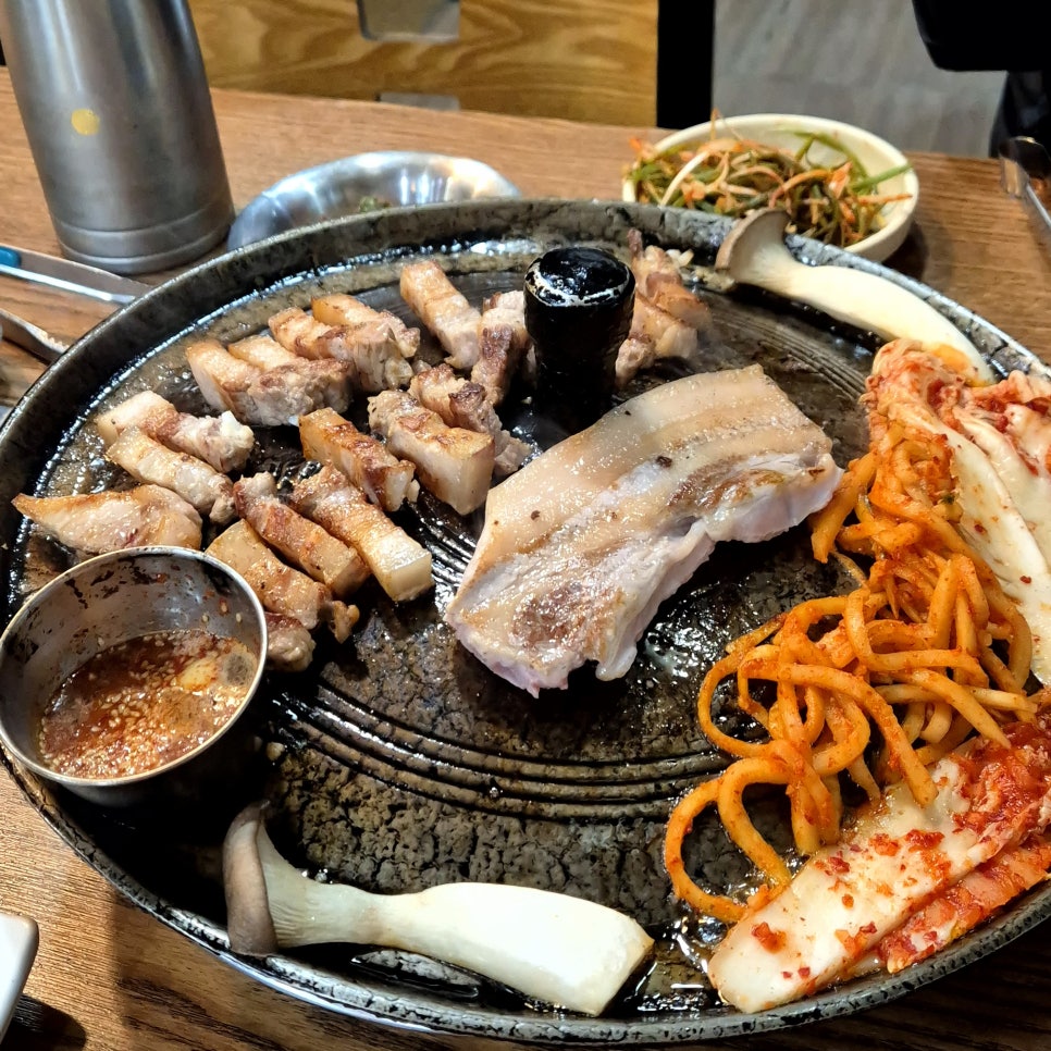 송가네흑돼지 이미지