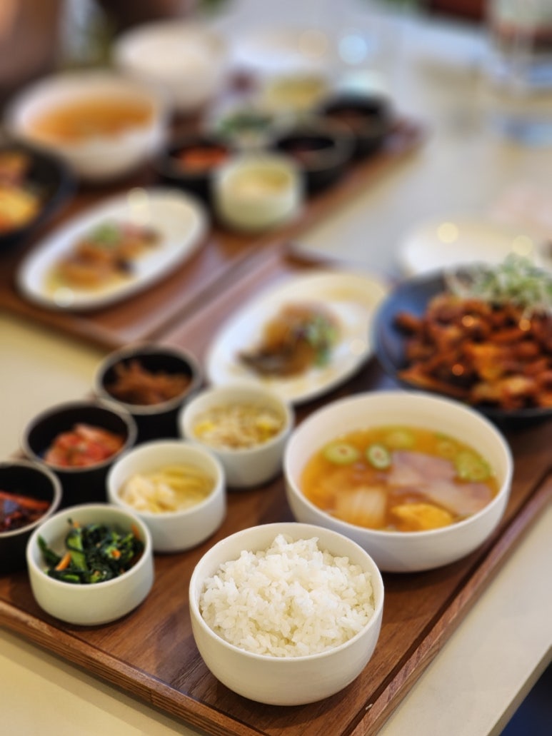 (주)코리아나호텔 이미지