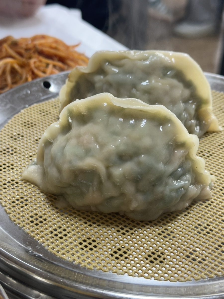 뼉다구 아지매 육칼 이미지