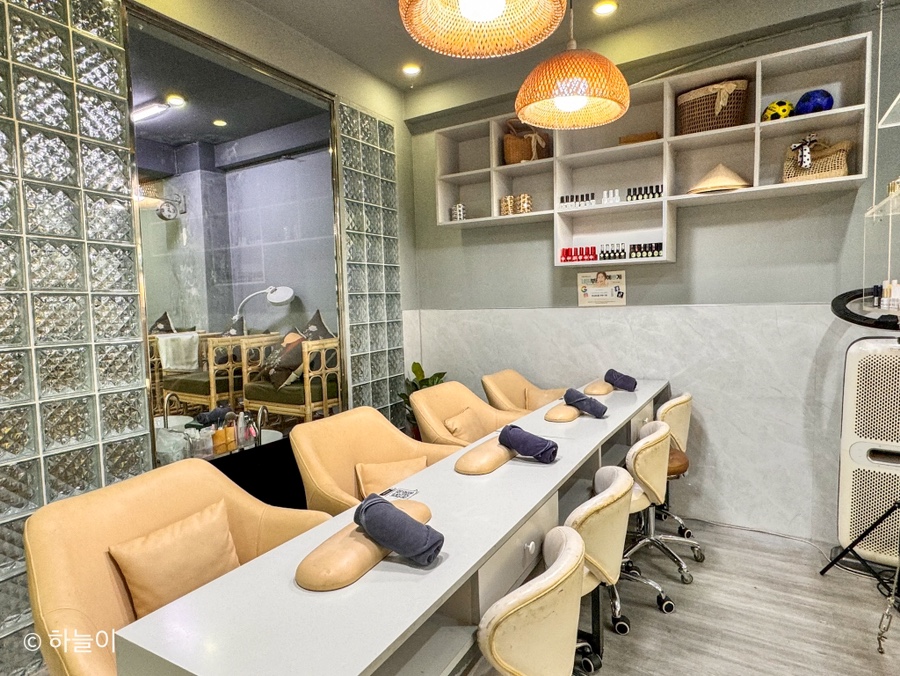 VIP nail 이미지