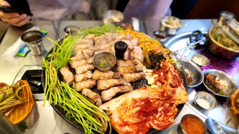 대흥솥뚜껑삼겹살 이미지
