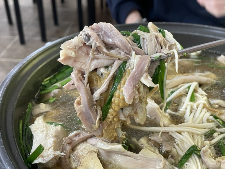 가마솥백숙 이미지