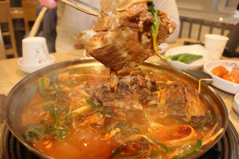 맛나감자탕 정관점 이미지