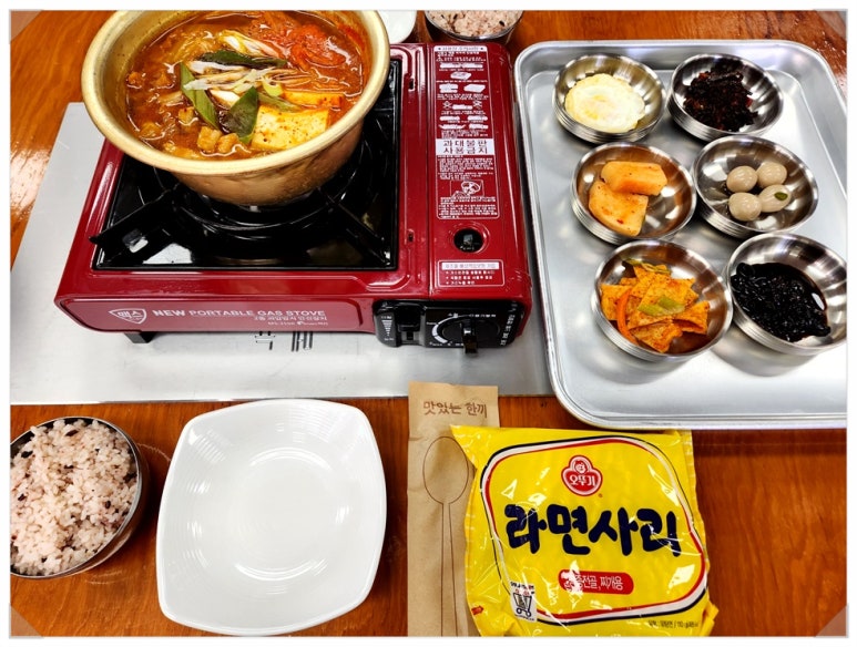 울엄마 김치찌개 이미지