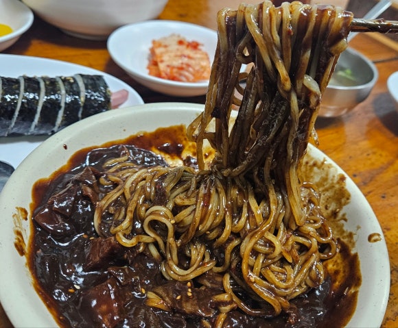 기계우동옛날짜장 이미지