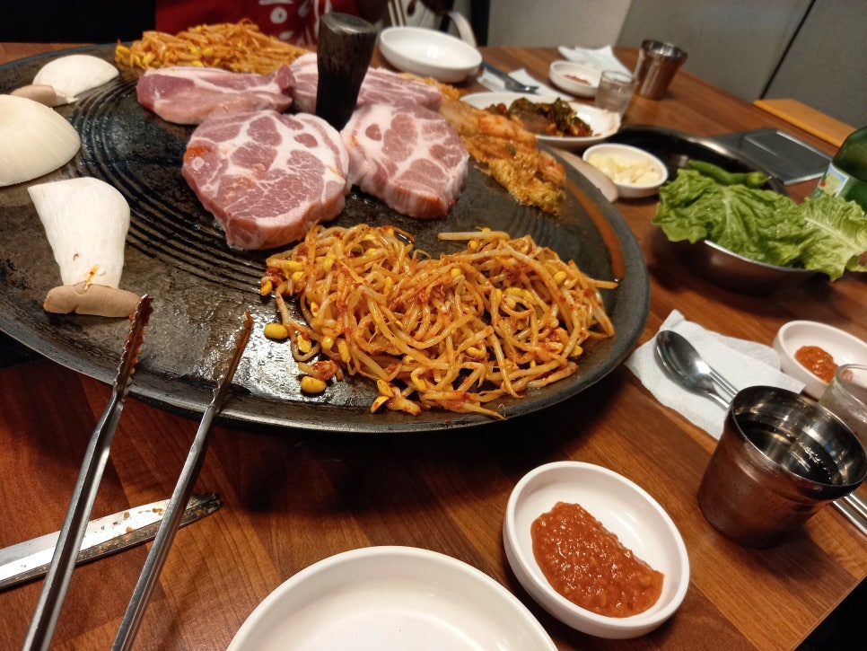 빨리와솥뚜껑삼겹살 이미지