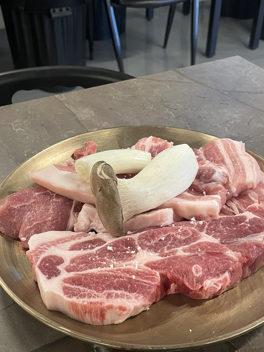 옥이네 고깃집 이미지