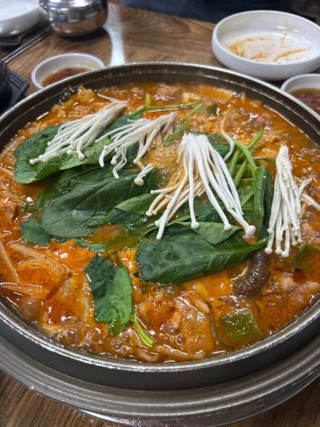 한아름돌곱창 이미지