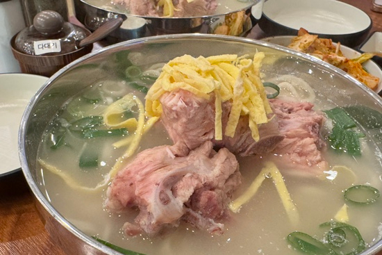 삼육오 고깃집 이미지