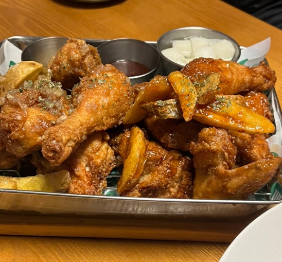 킴스버거앤치킨 이미지