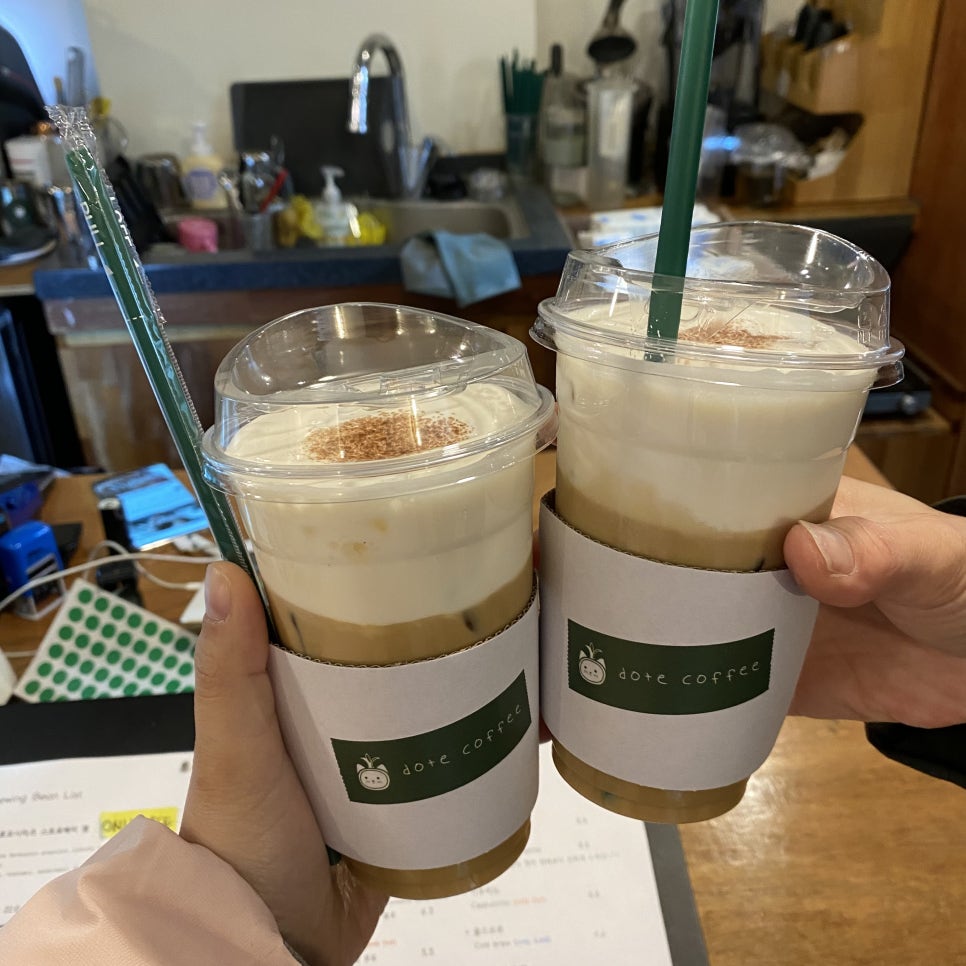 도트커피 로스터스 이미지