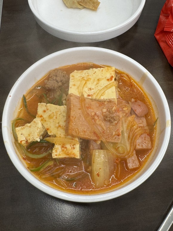 온정부대찌개 이미지