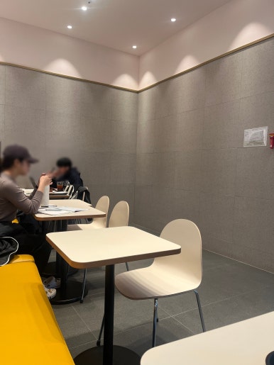 투썸플레이스수원 이미지