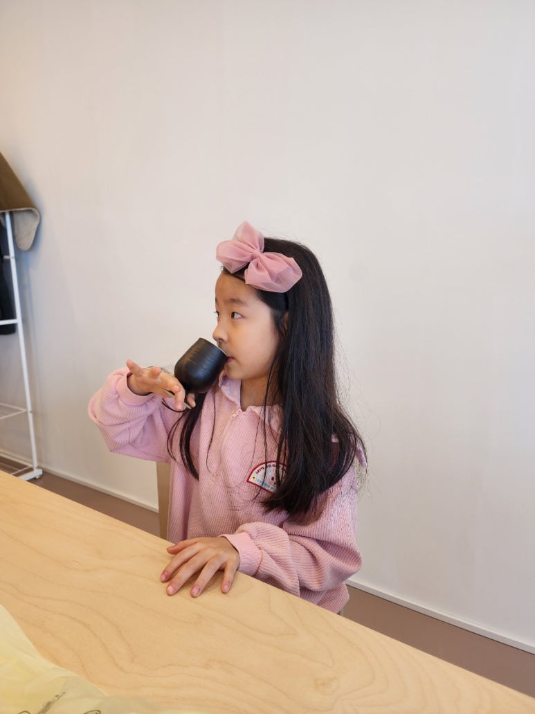집에사는그릇 이미지