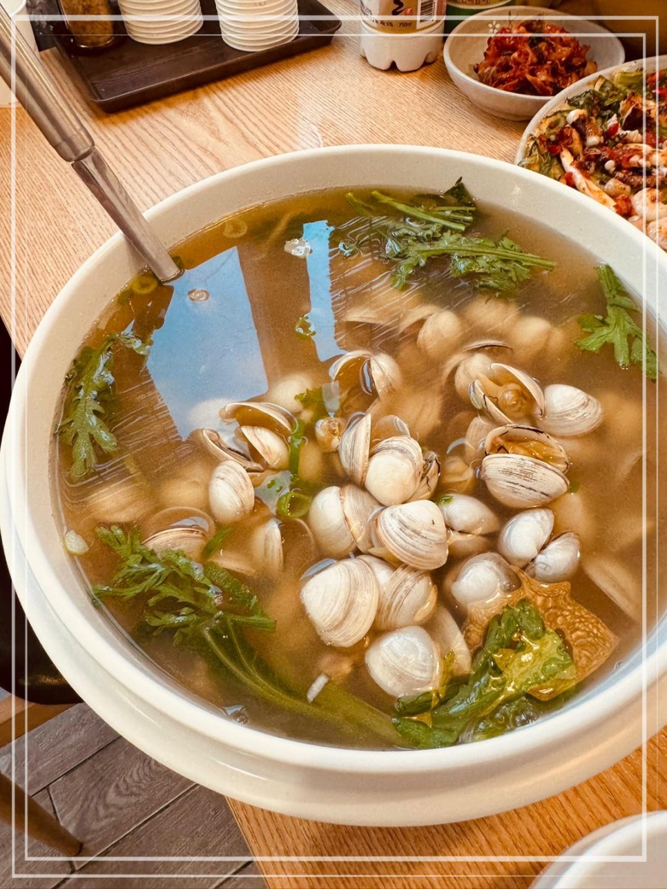 동동칼국수 이미지