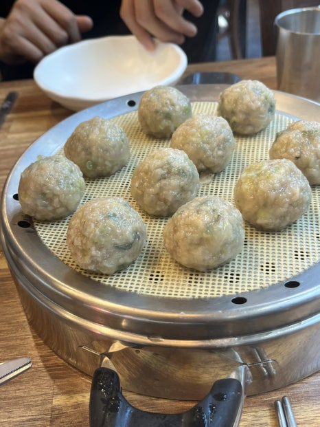 메밀고밀면 이미지