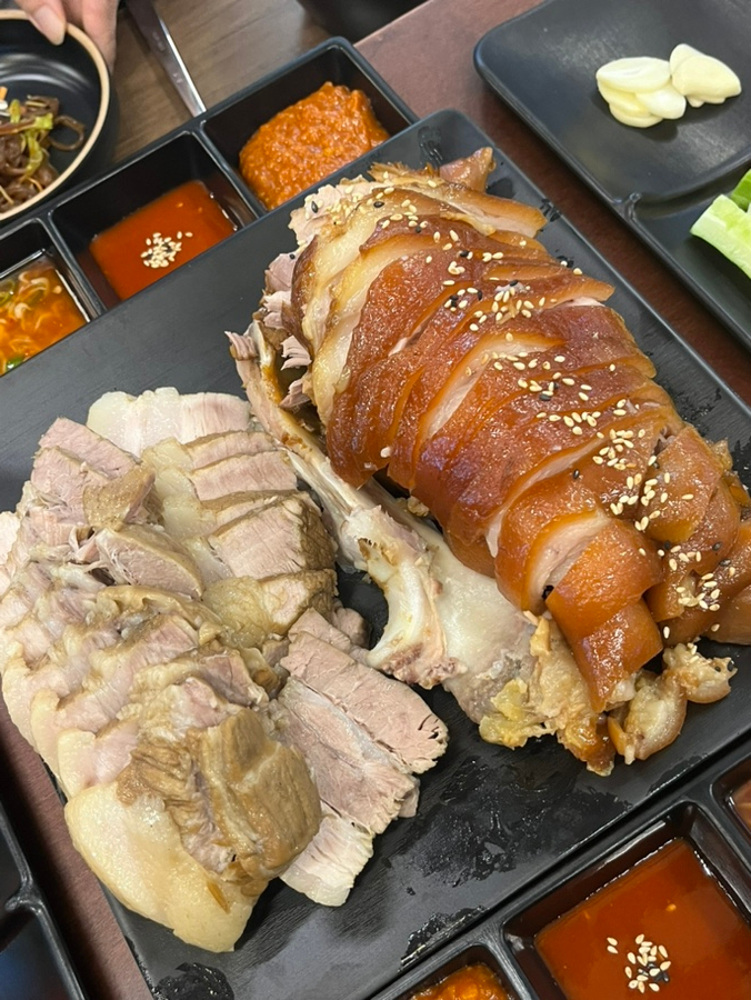 귀한족발역북점 이미지