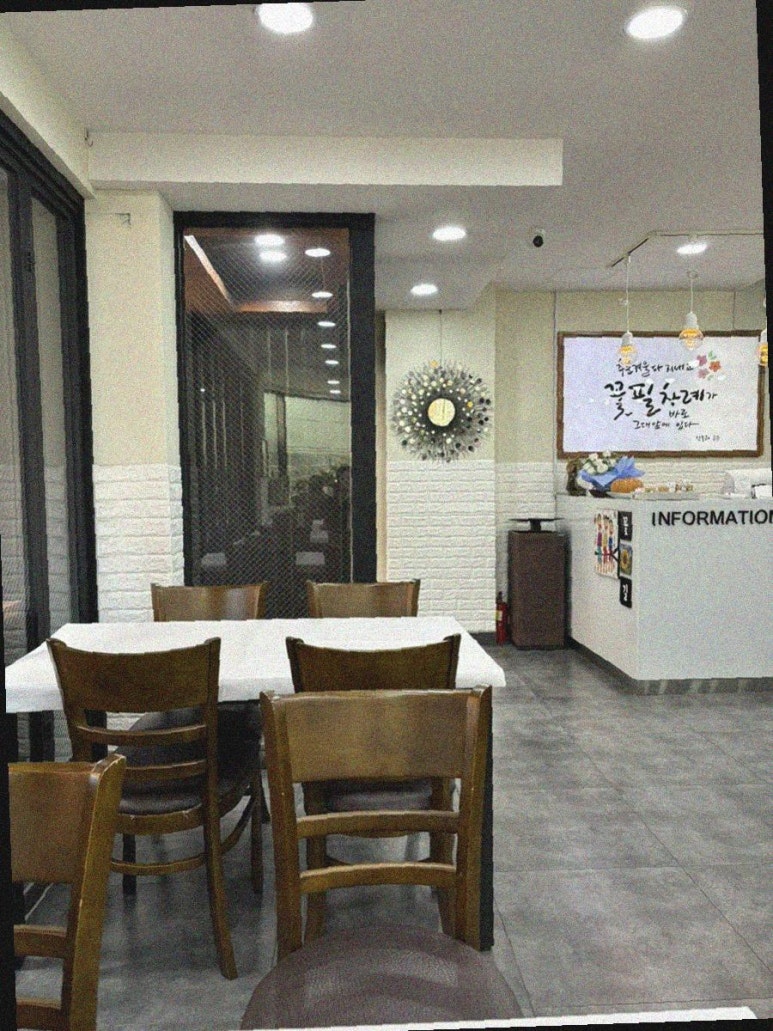 우렁각시와꽃길 이미지