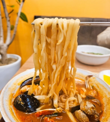 고향엄마손생바지락칼국수병점 이미지
