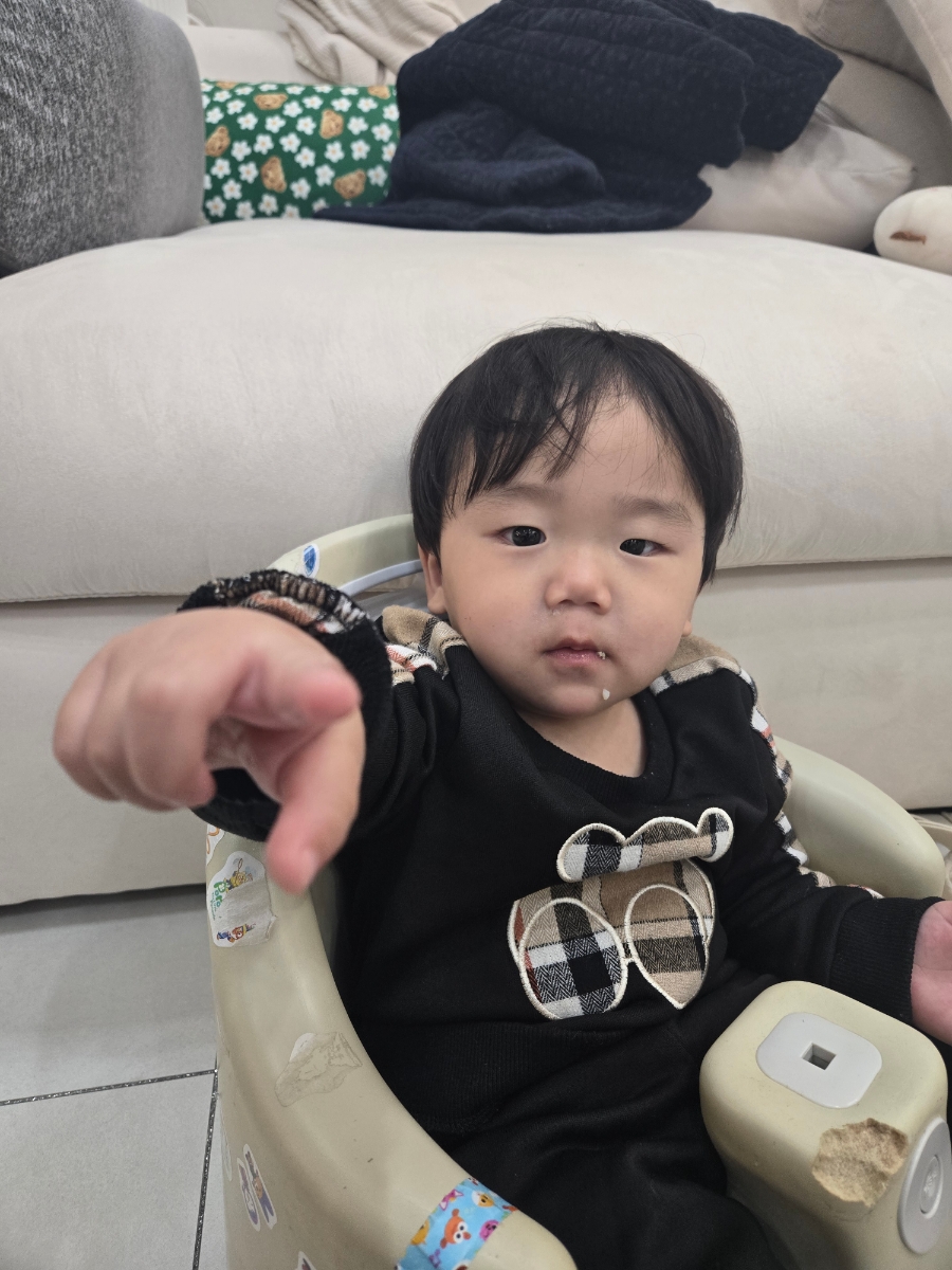 삿대질과아이들 이미지