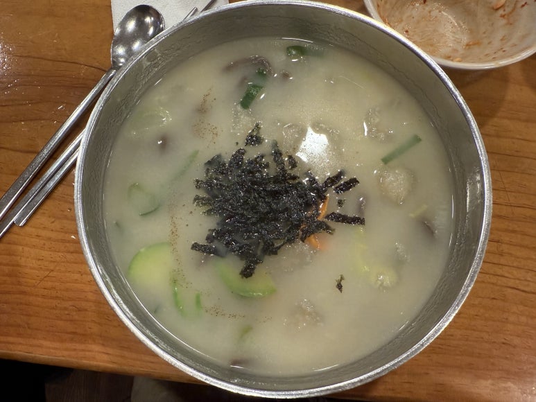 옹심이칼국수 이미지