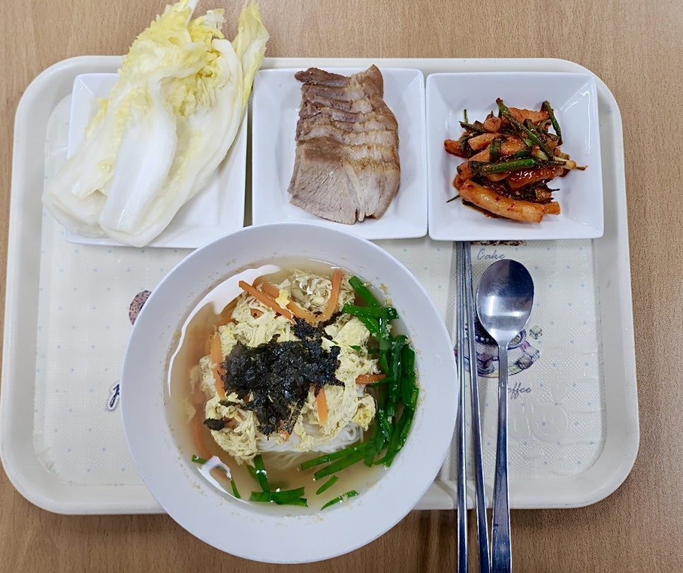 국수와보쌈 이미지