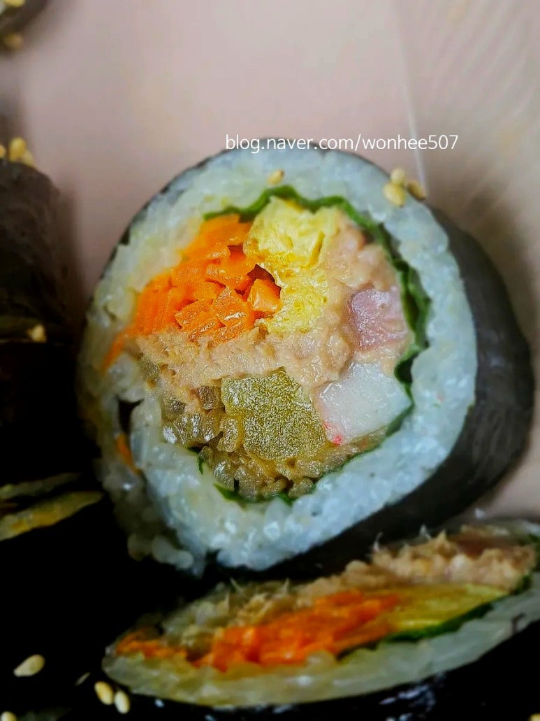 아리김밥 이미지