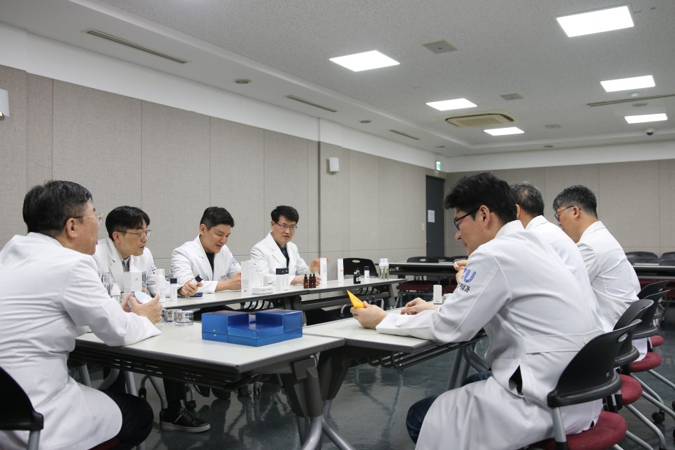 클린업피부과의원 이미지