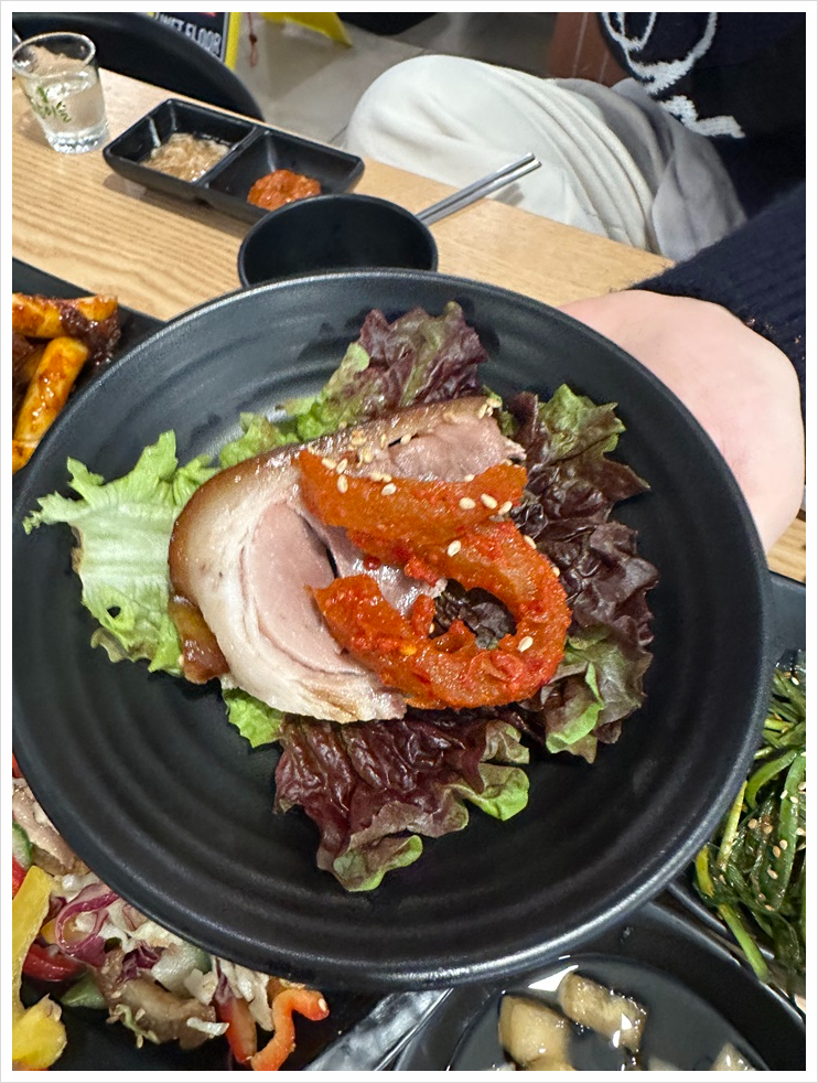 족발먹고치킨먹고 이미지