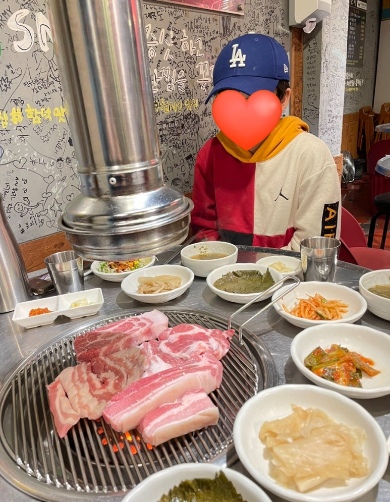 흑돈사 이미지