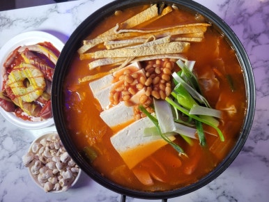 명품수제바베큐치킨 이미지