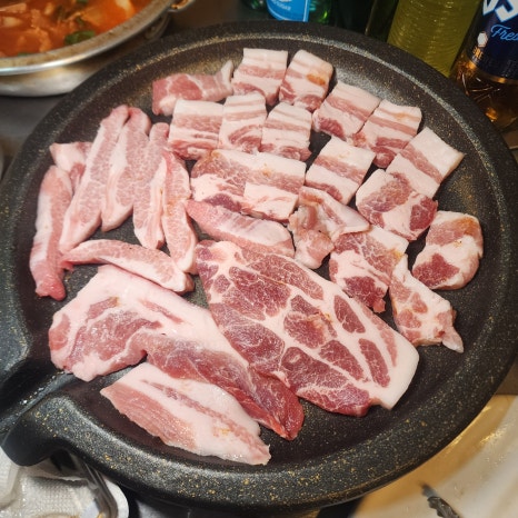 두꺼비 한우정육식당 이미지