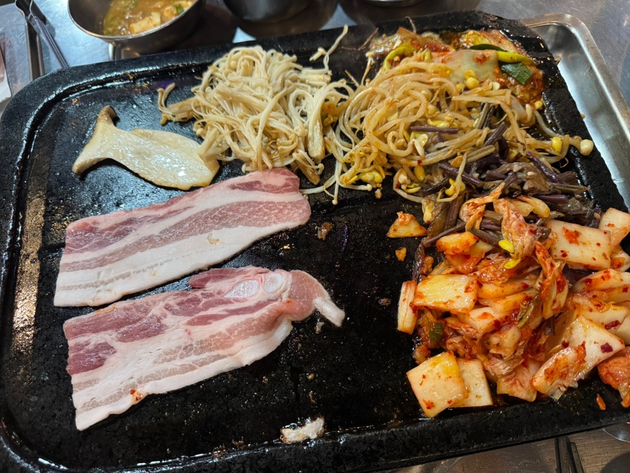 돈돌집 이미지
