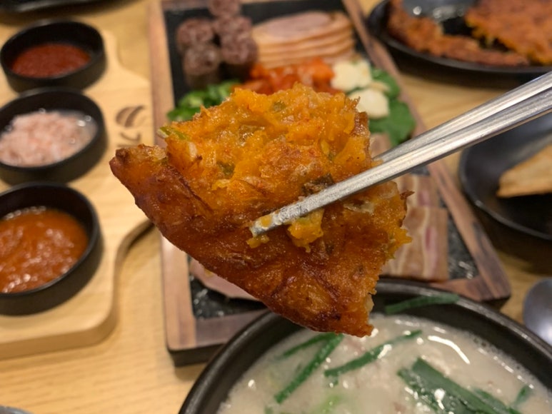 기울어진뚝배기 화성병점점 이미지