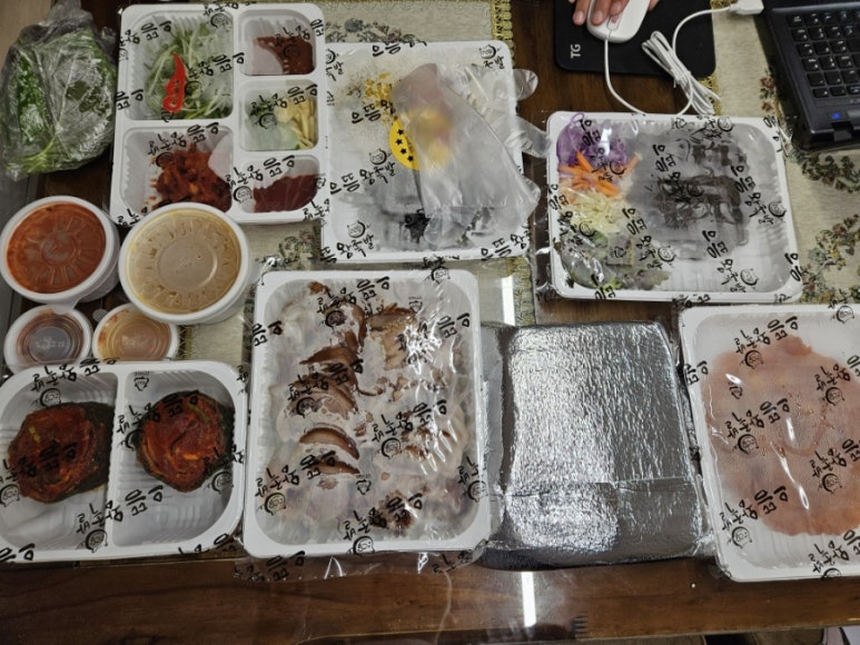 으뜸왕족발 이미지