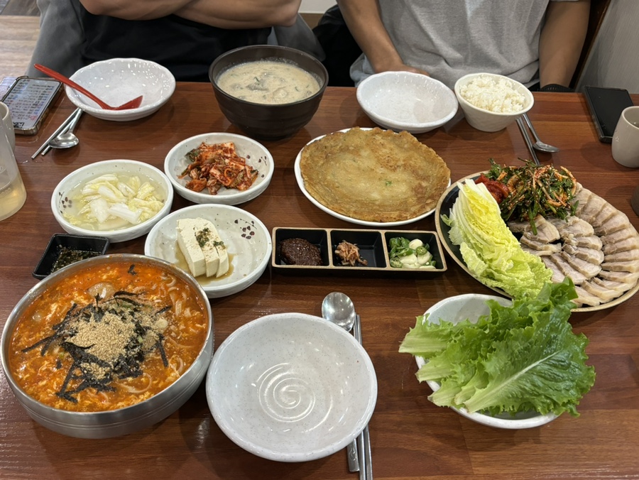 옹심이네칼국수 이미지