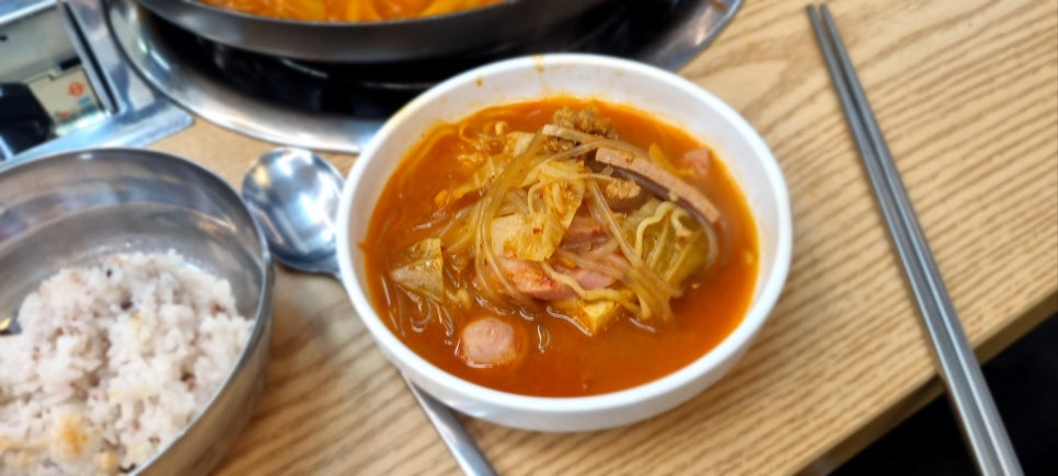김뚜껑부대찌개 G밸리더리브스마트타워점 사진 8