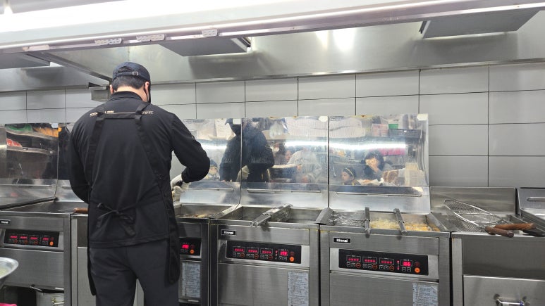 교촌치킨성성점 이미지