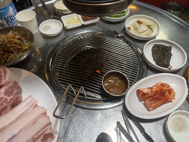 돈사돈 이미지