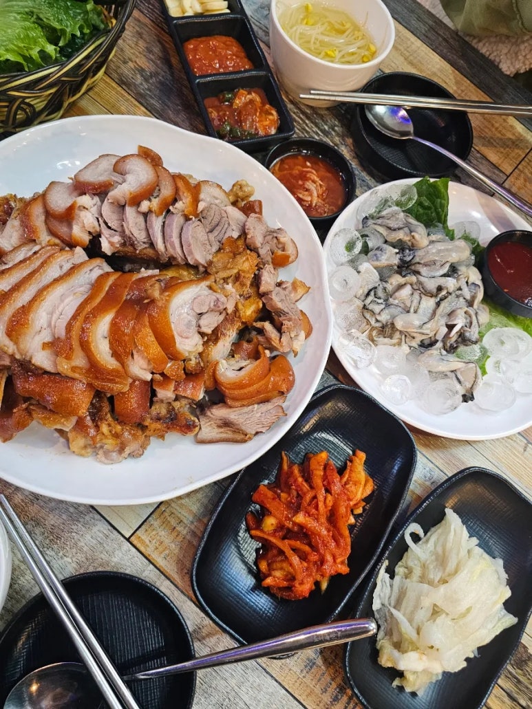 돈돈족발 이미지