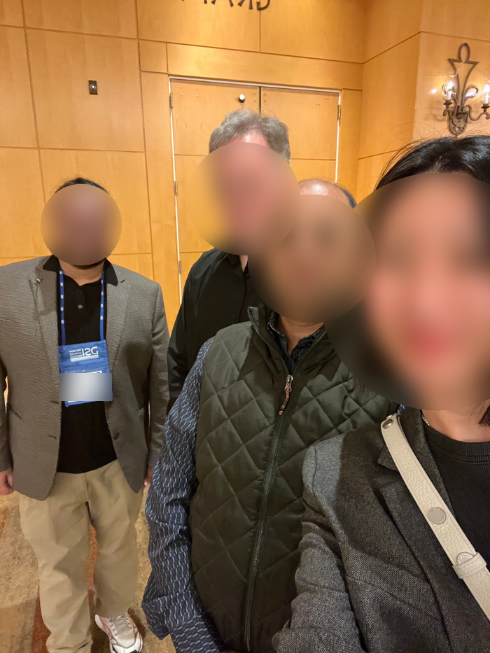 인앤아웃 이스트 이미지