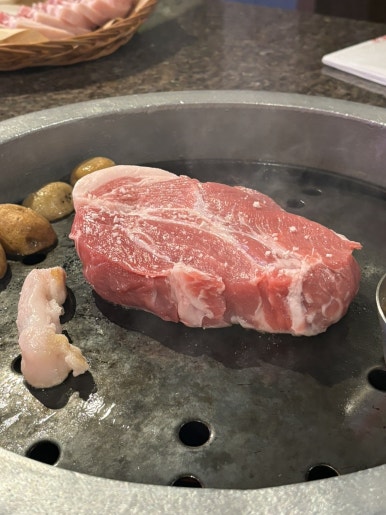 고향돼지촌 이미지