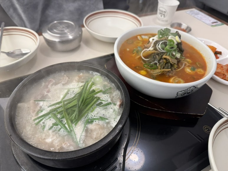 포이뼈다귀해장국 이미지