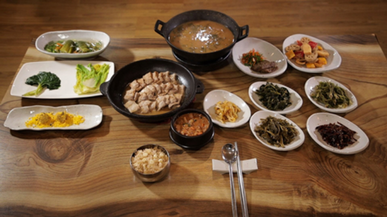 아늑한 밥상 이미지